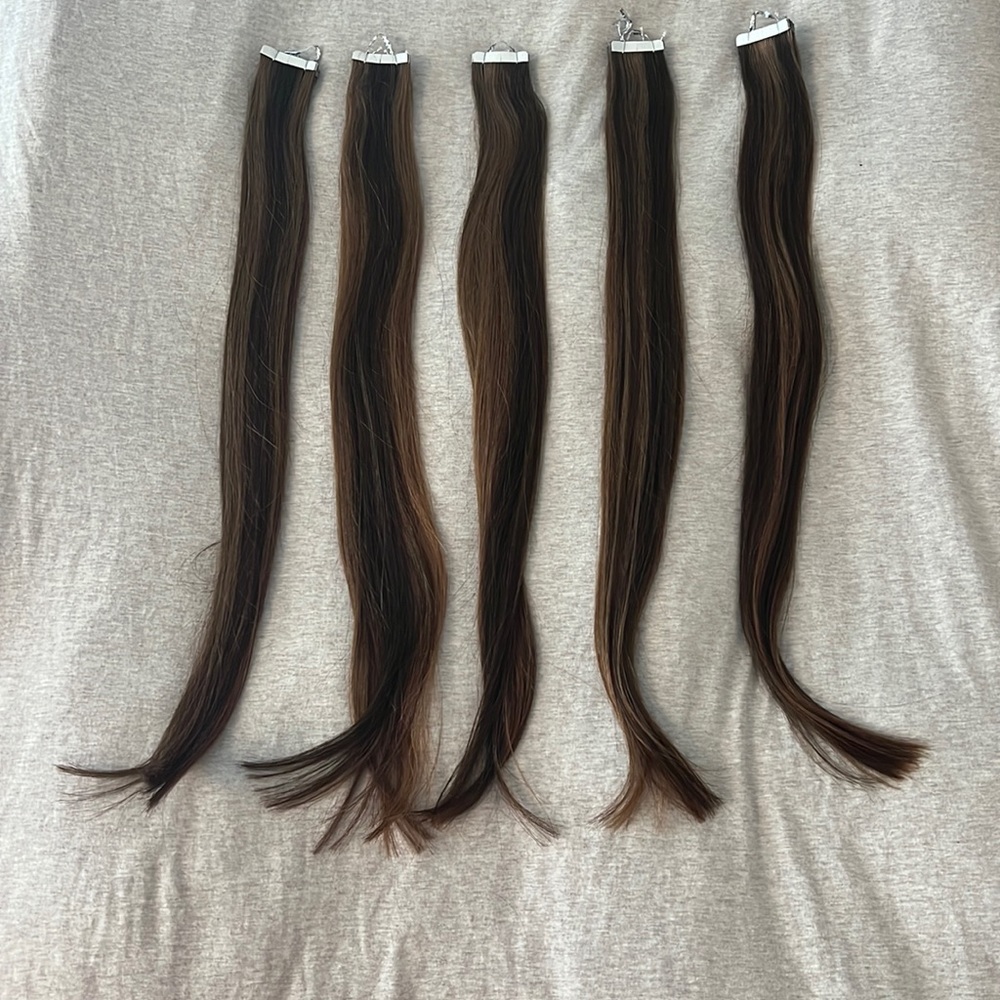 22 Inch Tape-In Pro Straight Color #6/10 Dark Chestnut/Medium Ash (NEVER USED)